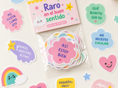 Pack de stickers “Raro en el buen sentido”